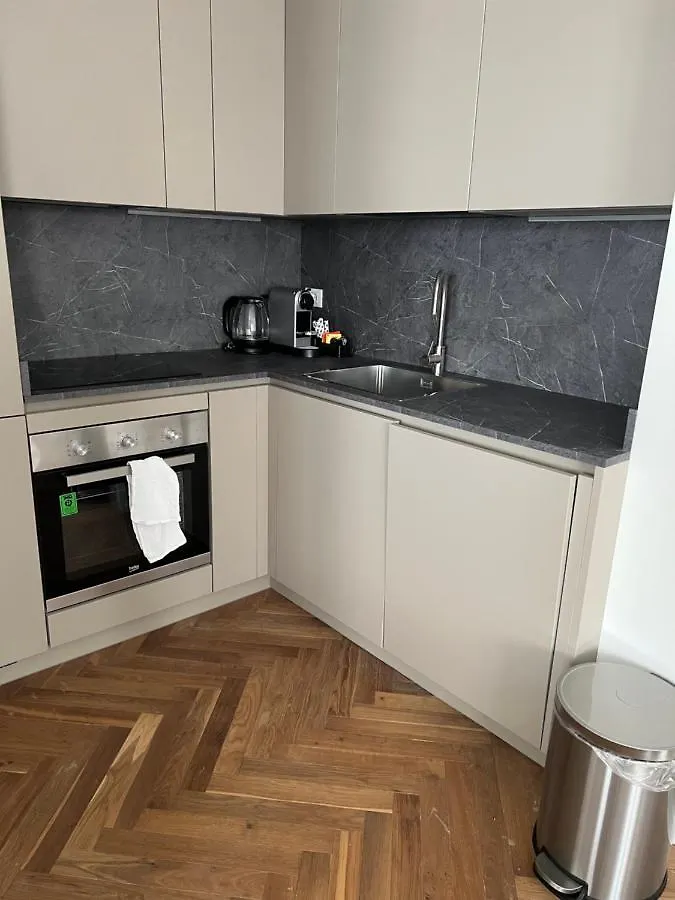 Milano: Bellissimo Appartamento In Pieno Centro Italy