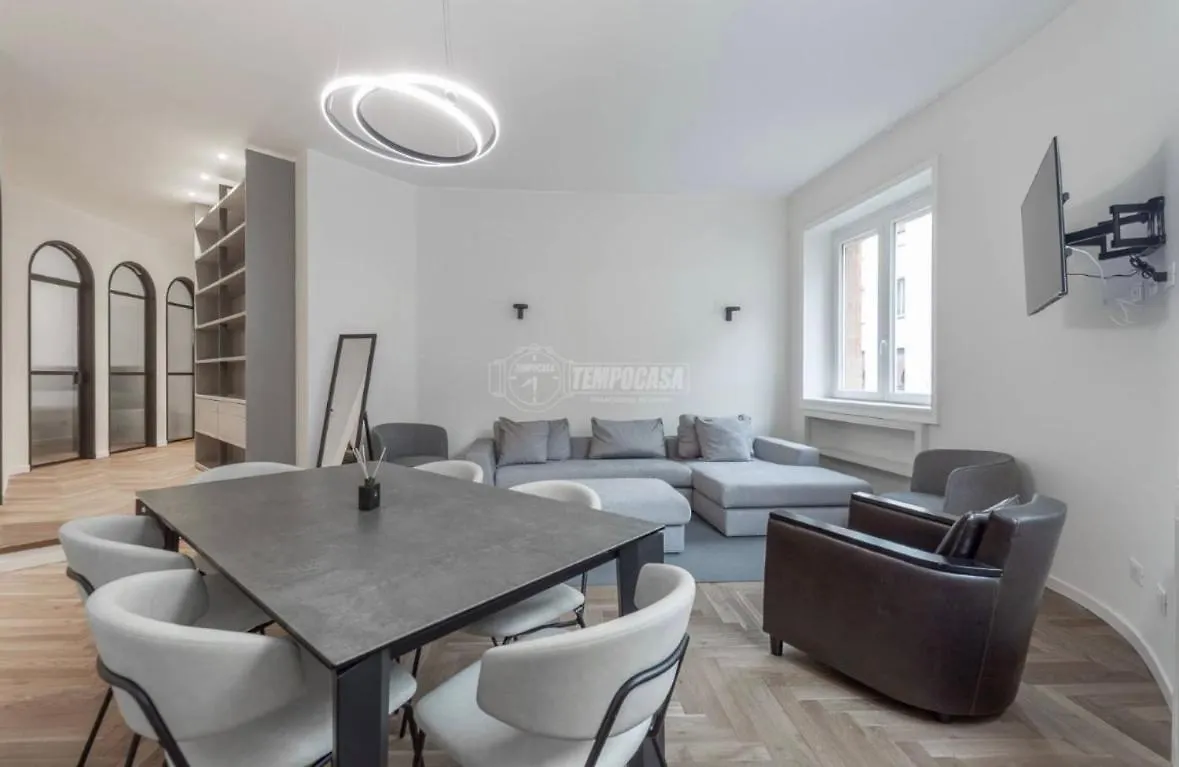 Milano: Bellissimo Appartamento In Pieno Centro