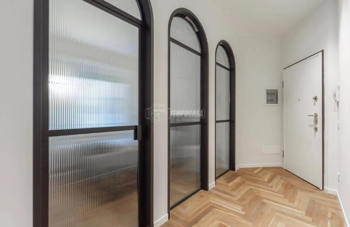 Milano: Bellissimo Appartamento In Pieno Centro 0*, Milan Italy